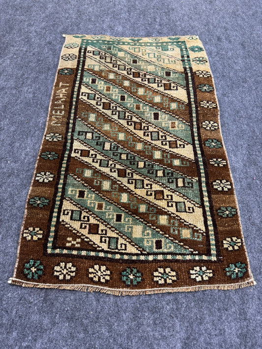 Turkish Yastik Rug  1'8" x  2'10" #24243