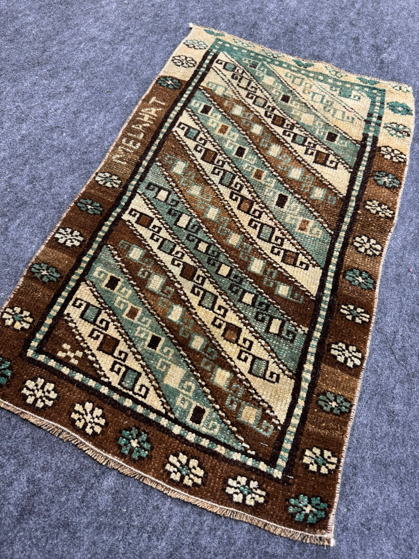 Turkish Yastik Rug  1'8" x  2'10" #24243