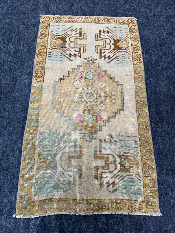 Turkish Yastik Rug  1'6" x  2'8" #24239