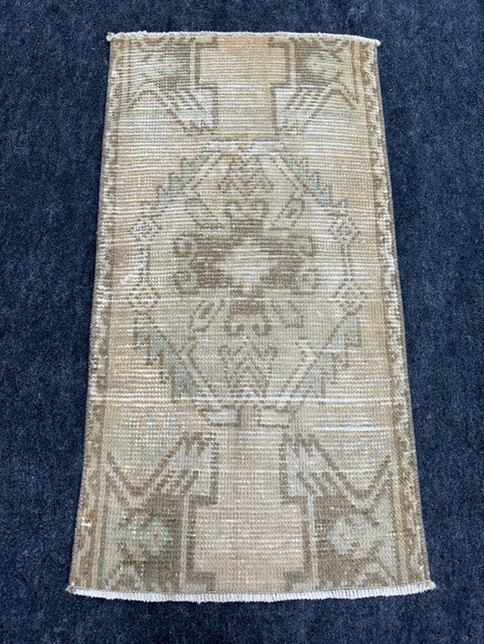 Turkish Yastik Rug  1'5" x  2'8" #24233