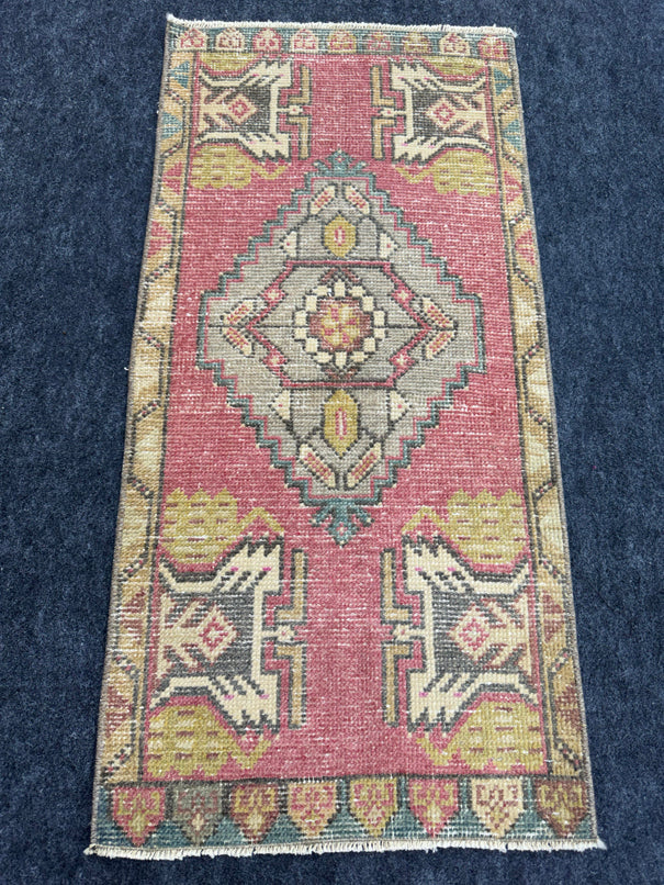 Turkish Yastik Rug  1'7" x  3'4" #24234