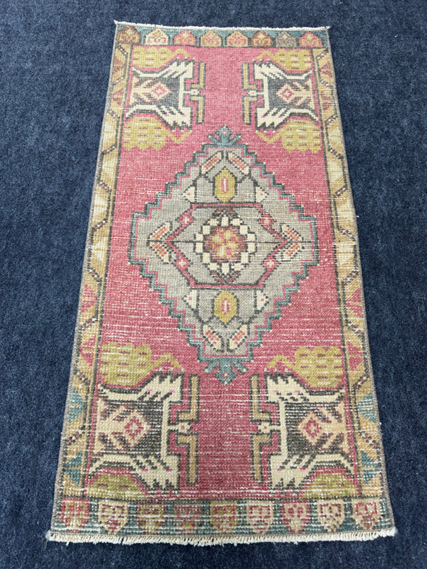 Turkish Yastik Rug  1'7" x  3'4" #24234