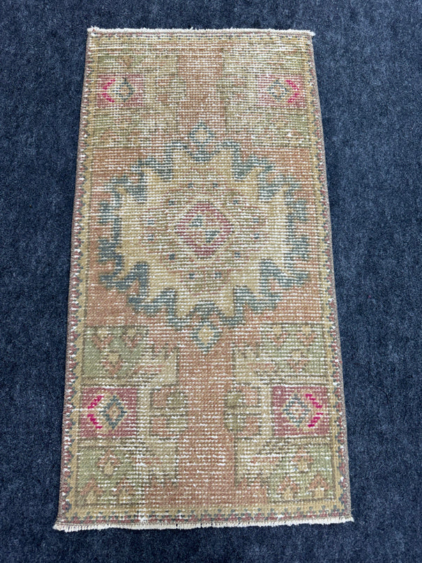 Turkish Yastik Rug  1'7" x  3' #24235