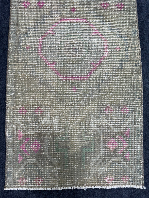 Turkish Yastik Rug  1'6" x  2'11" #24236