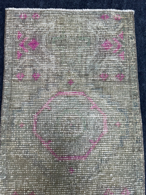 Turkish Yastik Rug  1'6" x  2'11" #24236