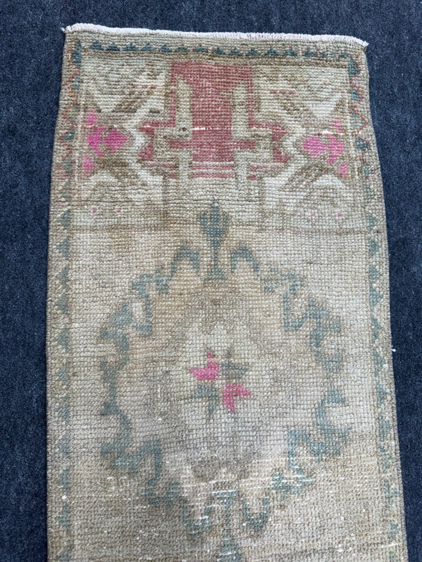 Turkish Yastik Rug  1'6" x  3'6" #24237
