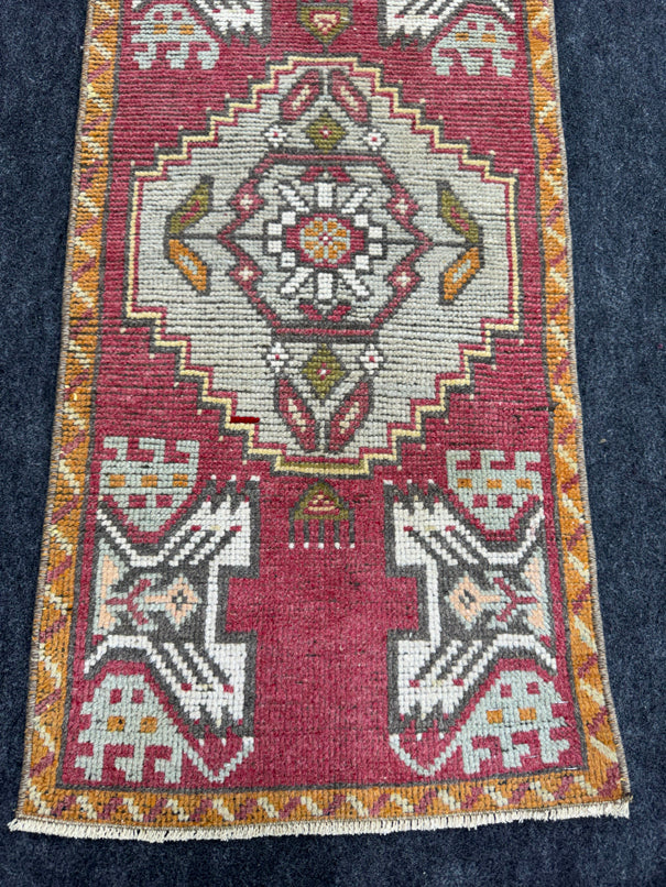 Turkish Yastik Rug  1'5" x  2'11" #24238