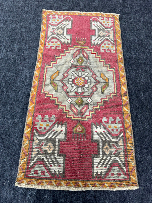 Turkish Yastik Rug  1'5" x  2'11" #24238