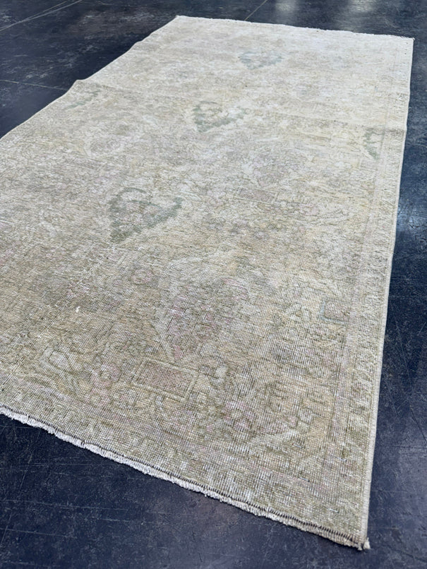 Turkish Vintage Rug 3'2" x 5'9" #24442