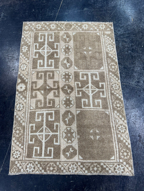 Turkish Vintage Rug 2'5" x 3'8" #24462