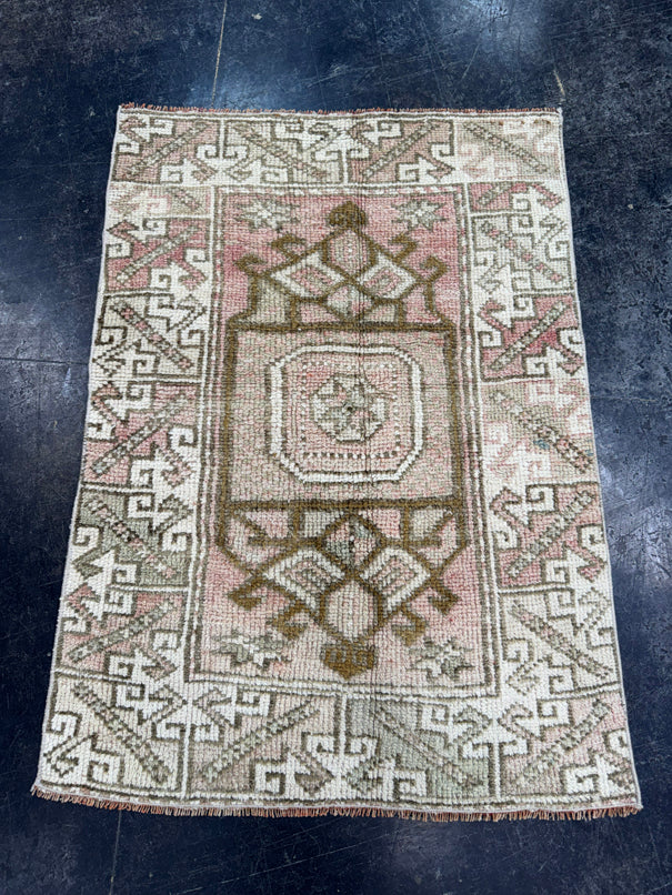Turkish Vintage Rug 2'7" x 3'8" #24469