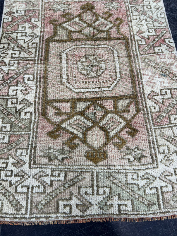 Turkish Vintage Rug 2'7" x 3'8" #24469