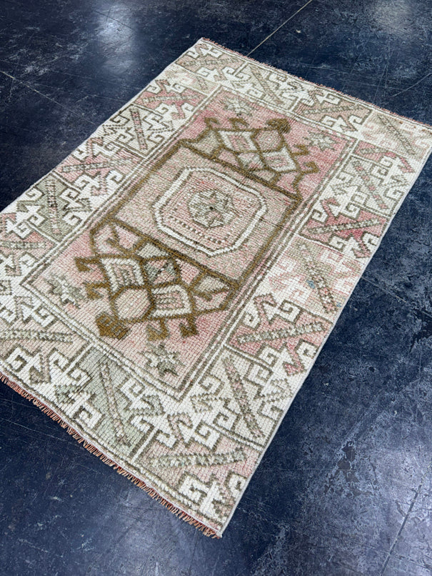 Turkish Vintage Rug 2'7" x 3'8" #24469