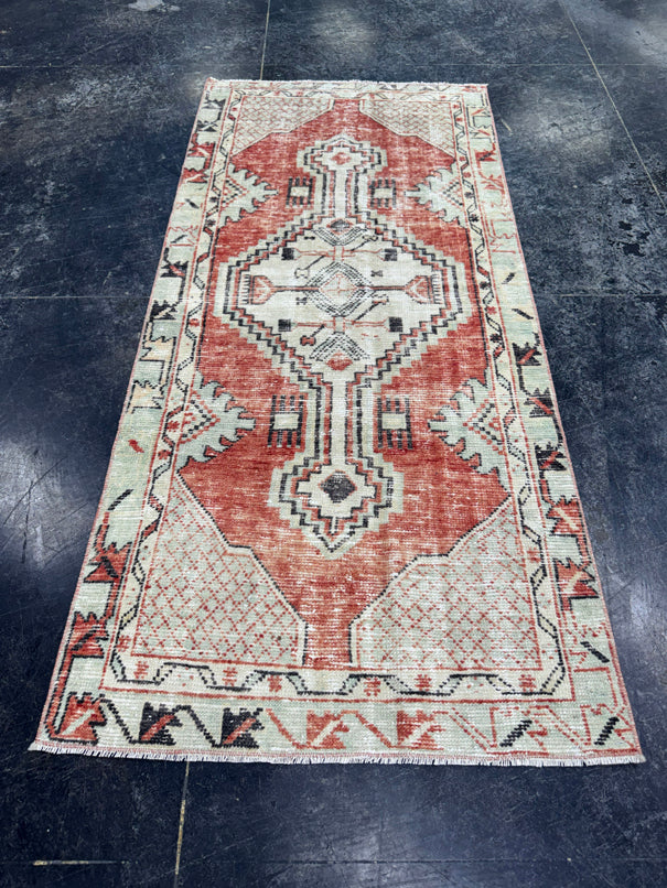Turkish Vintage Rug 2'5" x 5'4" #24471