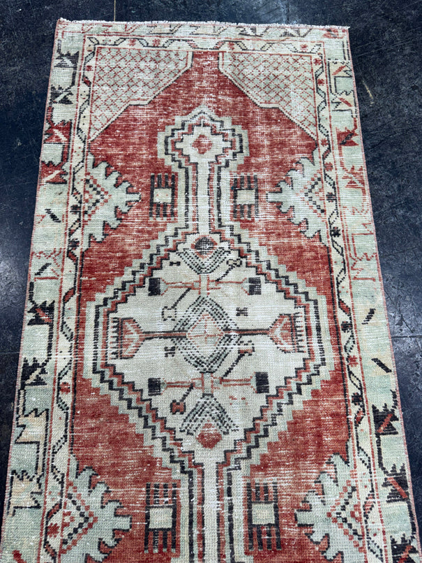 Turkish Vintage Rug 2'5" x 5'4" #24471