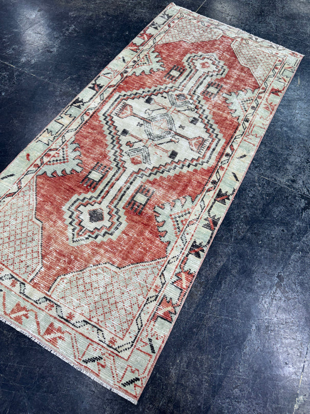 Turkish Vintage Rug 2'5" x 5'4" #24471