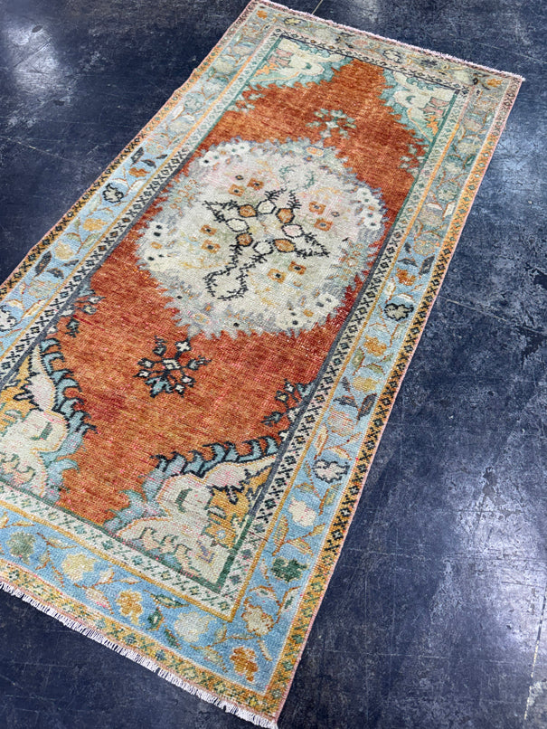 Turkish Vintage Rug 2'8" x 5'4" #24472