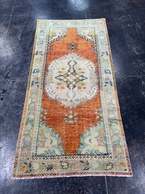 Turkish Vintage Rug 2'8" x 5'4" #24472
