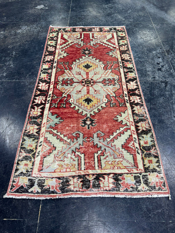 Turkish Vintage Rug 2'8" x 5'4" #24474
