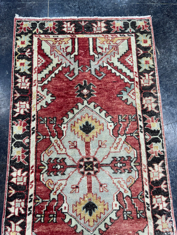 Turkish Vintage Rug 2'8" x 5'4" #24474