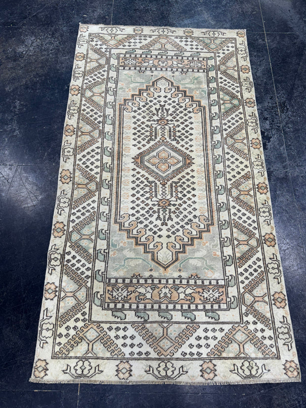 Turkish Vintage Rug 3'3" x 5'11" #24491