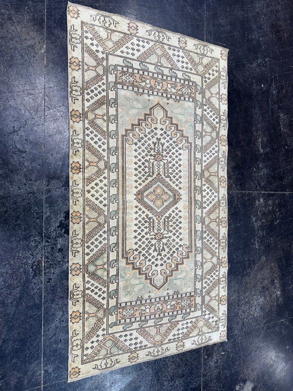Turkish Vintage Rug 3'3" x 5'11" #24491