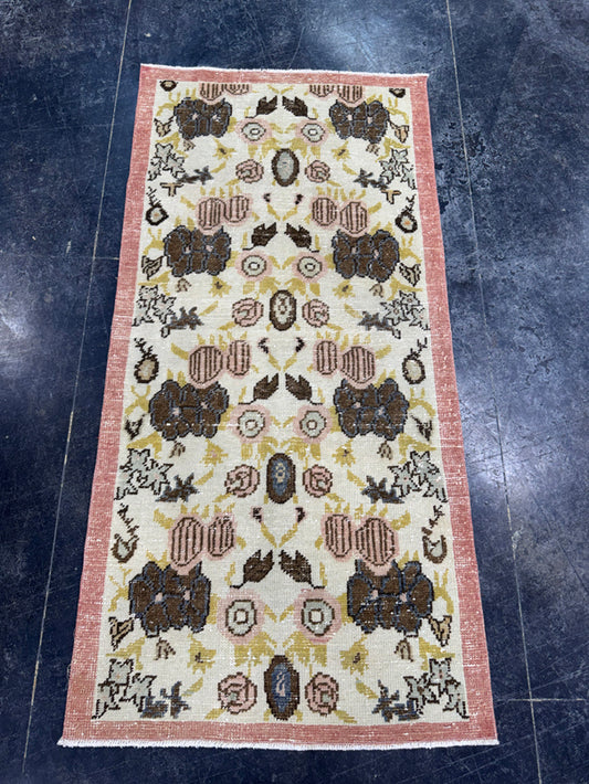 Turkish Vintage Rug 2'6" x 5'2" #24484