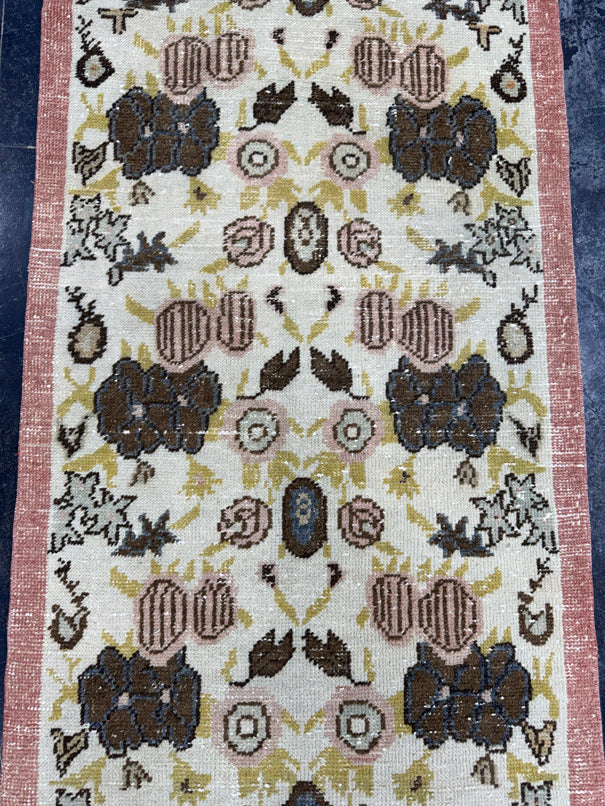 Turkish Vintage Rug 2'6" x 5'2" #24484