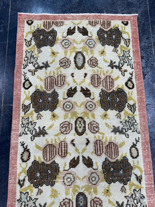 Turkish Vintage Rug 2'6" x 5'2" #24484