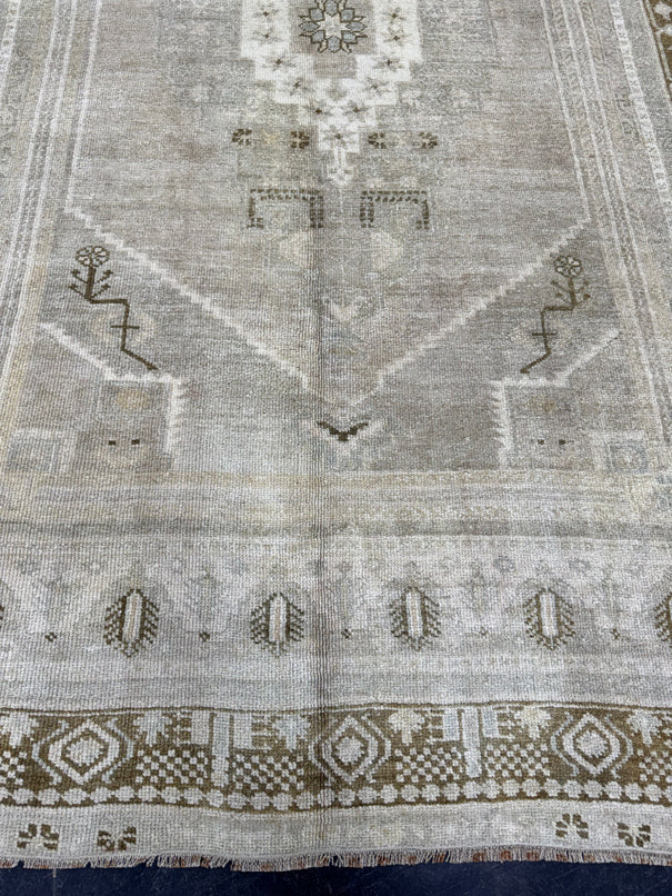 Turkish Vintage Rug 5'1" x 8'7" #24478