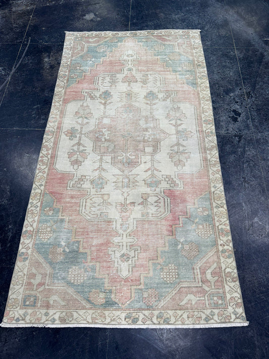 Turkish Vintage Rug 3'11" x 7'6" #24569
