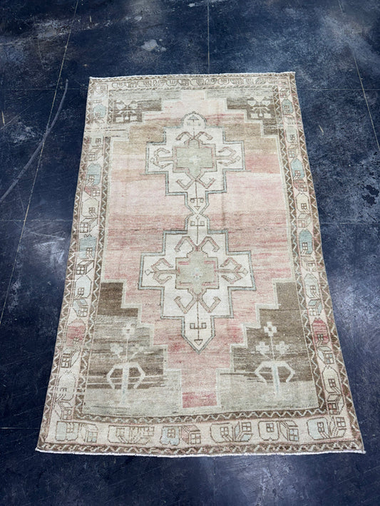 Turkish Vintage Rug 3'11" x 6'7" #24567