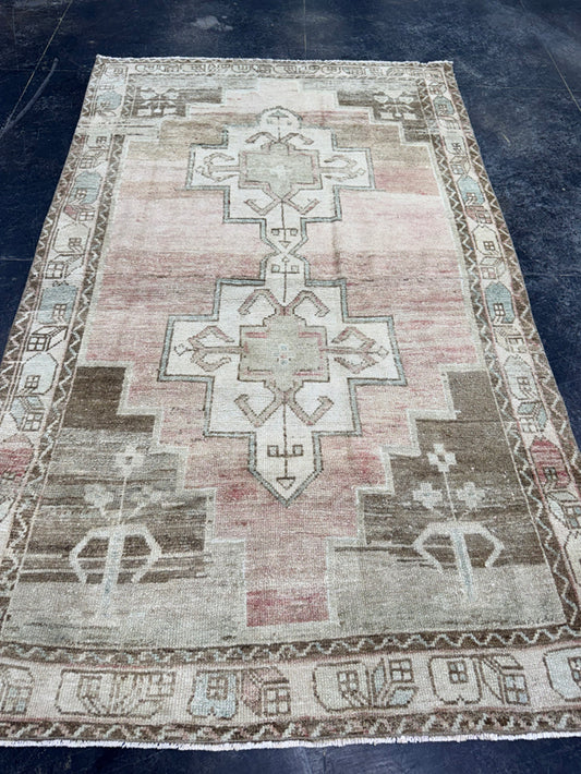 Turkish Vintage Rug 3'11" x 6'7" #24567