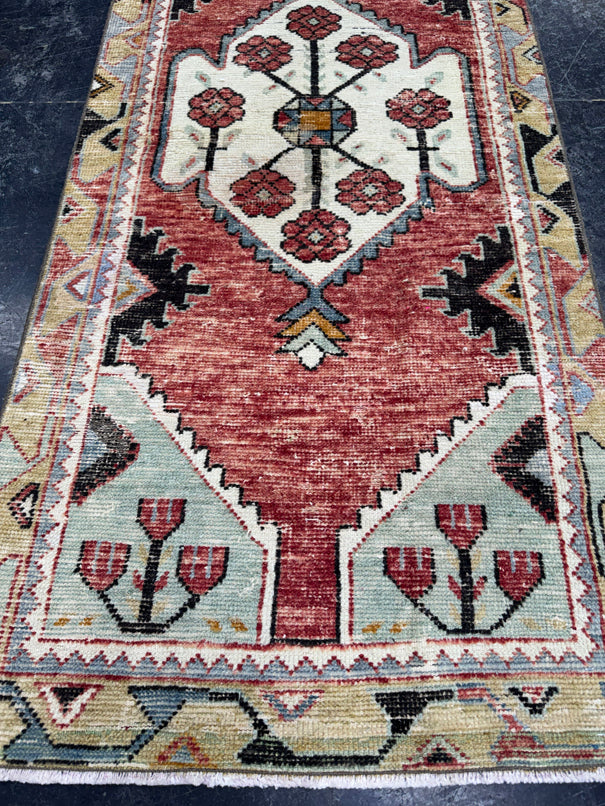 Turkish Vintage Rug 2'5" x 5'9" #24565