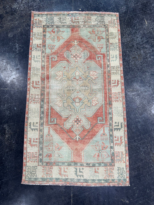 Turkish Vintage Rug 2'5" x 4'6" #24541