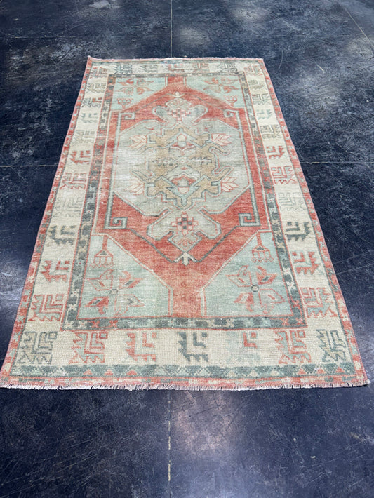 Turkish Vintage Rug 2'5" x 4'6" #24541