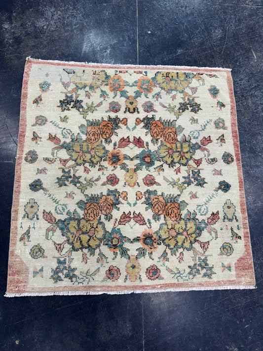 Turkish Vintage Rug 3'5" x 3'5" #24527