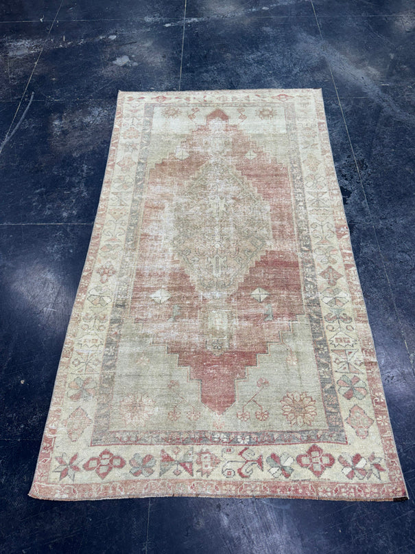 Turkish Vintage Rug 3'9" x 6'9" #24594
