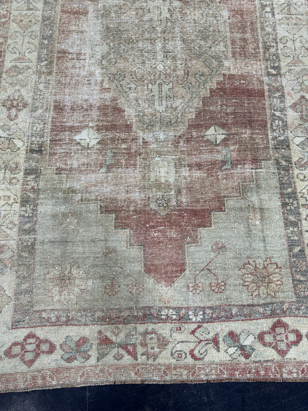 Turkish Vintage Rug 3'9" x 6'9" #24594