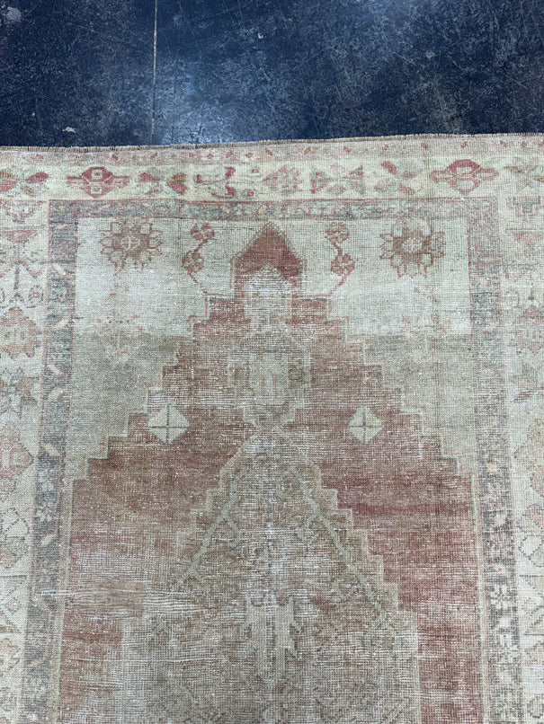 Turkish Vintage Rug 3'9" x 6'9" #24594