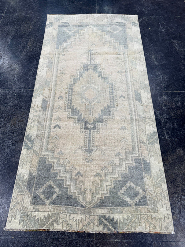 Turkish Vintage Rug 2'9" x 6' #24580
