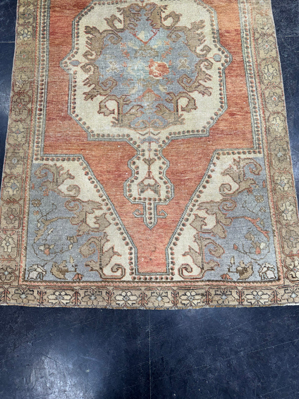 Turkish Vintage Rug 3'10" x 6'5" #24586