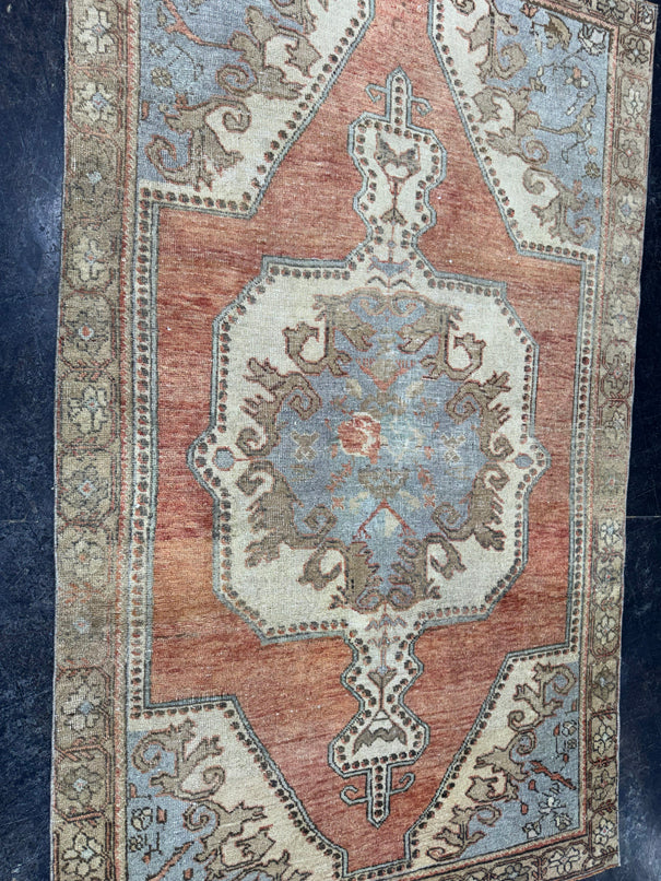 Turkish Vintage Rug 3'10" x 6'5" #24586