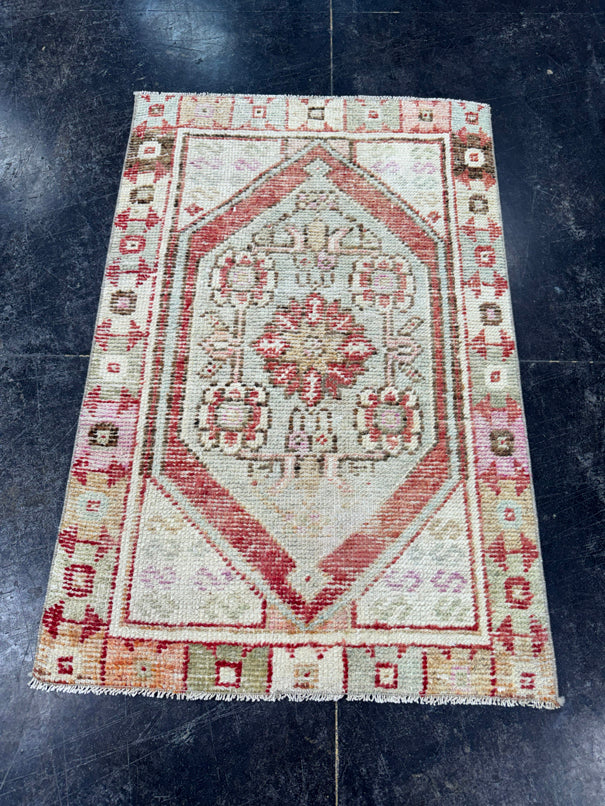 Turkish Vintage Rug 2'6" x 3'10" #24620