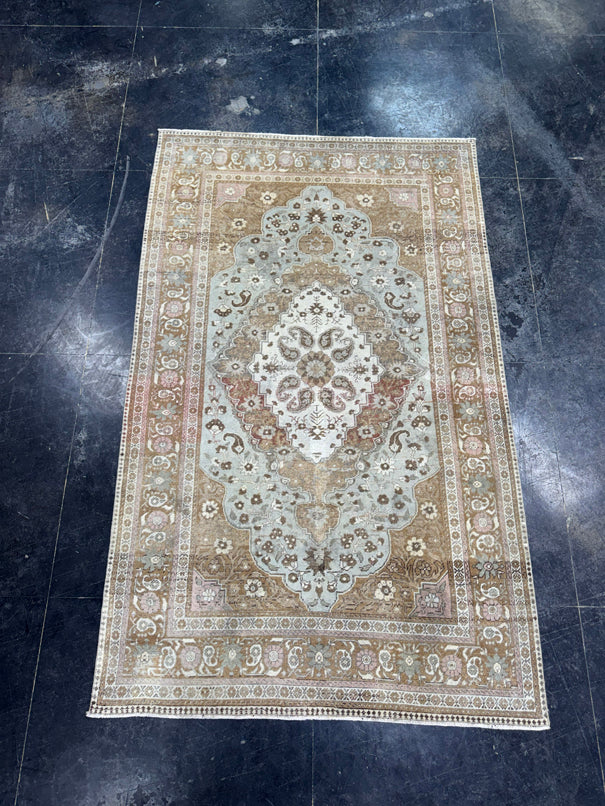 Turkish Vintage Rug 4'10" x 7'10" #24624