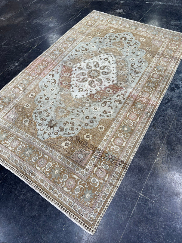 Turkish Vintage Rug 4'10" x 7'10" #24624