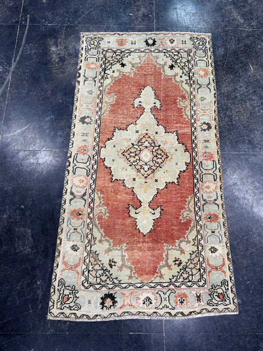 Turkish Vintage Rug 2'11" x 5'7" #24617