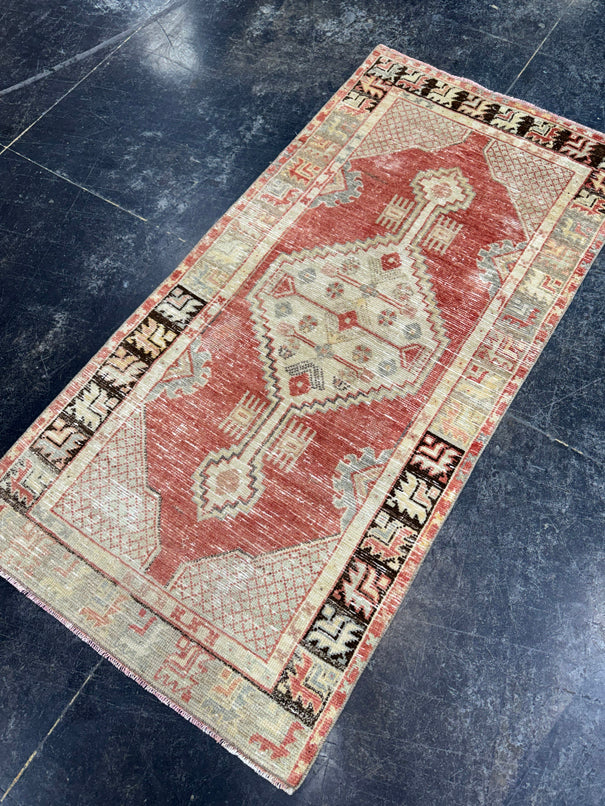 Turkish Vintage Rug 2'4" x 4'8" #24654