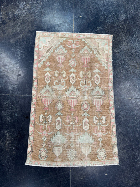Turkish Vintage Rug 2'1" x 3'5" #24652