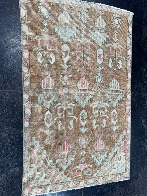 Turkish Vintage Rug 2'1" x 3'5" #24652